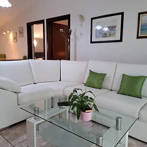 https://apartments-villa-amaryllis.in-istria.net